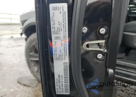 2021 Ram 1500 Classic Slt z USA, uszkodzony, nr VIN 1C6RR7LT9MS518556